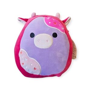 Deanna The Cookie Cow Squishmallow